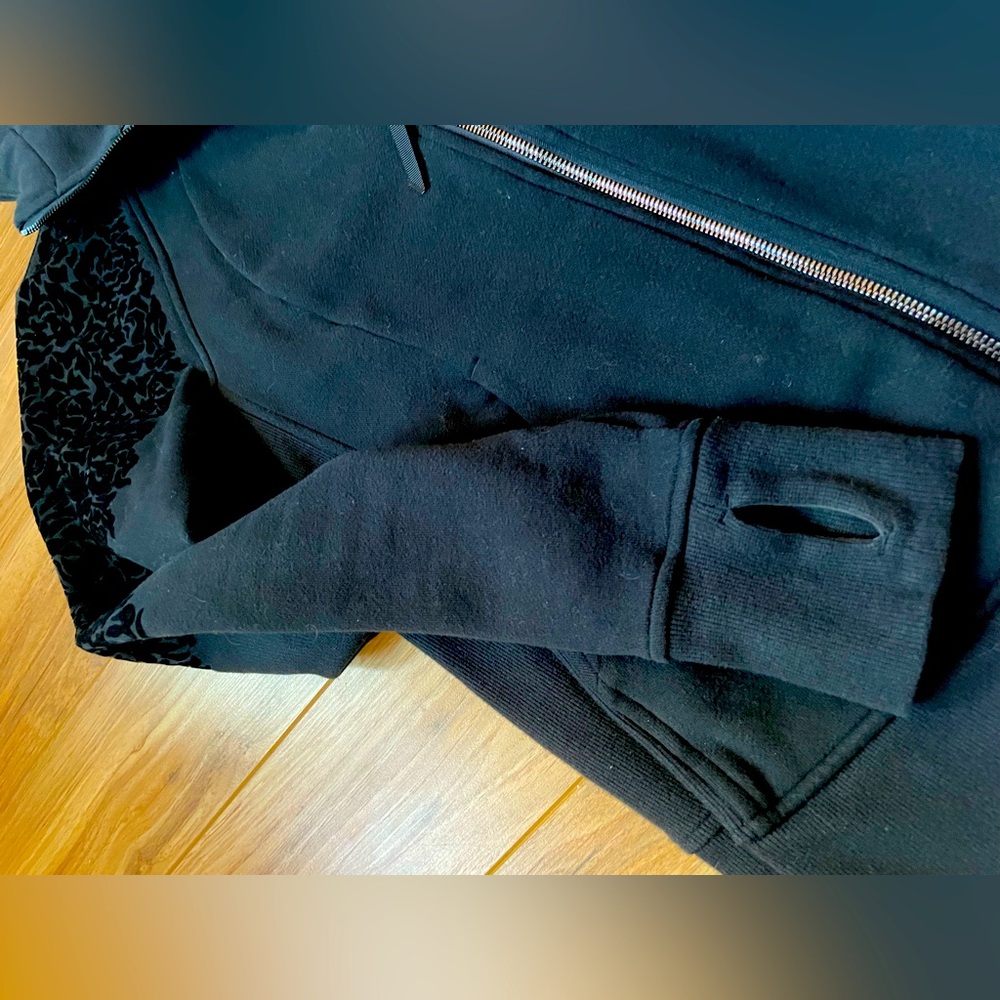 RARE Lululemon Scuba IV Full-Zip - Picture 9 of 14